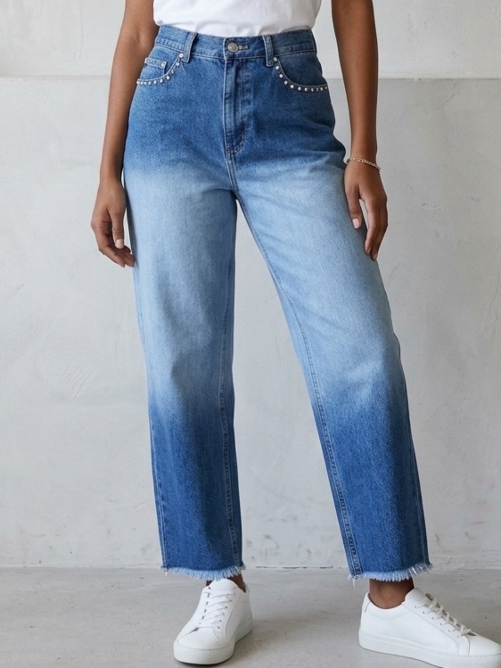 VTG Faded Glory Two-Tone Blue Relaxed Fit ankle Jeans with Rhinestones raw hem